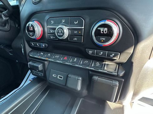 Used 2021 GMC Sierra 1500 AT4 w/ AT4 Value Package AWD/4WD image 19