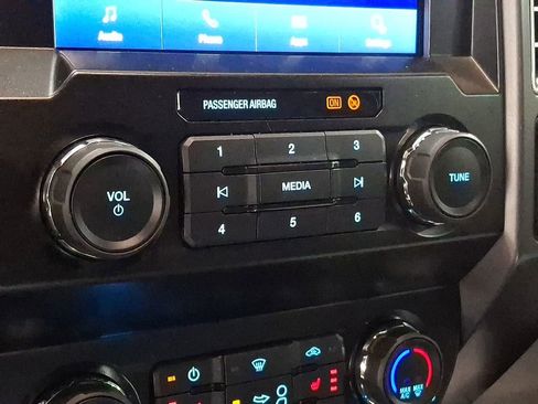 Used 2021 Ford F250 XLT w/ XLT Premium Package image 14