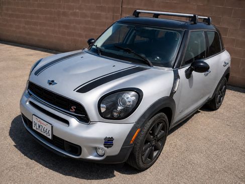 Used 2015 MINI Cooper Countryman S w/ Premium Package AWD/4WD image 1