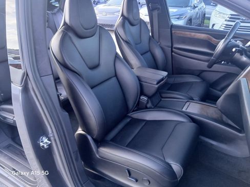 Used 2018 Tesla Model X 75D AWD/4WD image 17