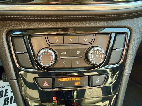 Used 2019 Buick Encore Preferred image 18