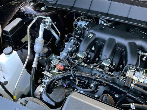 New 2026 Nissan Pathfinder SV image 17