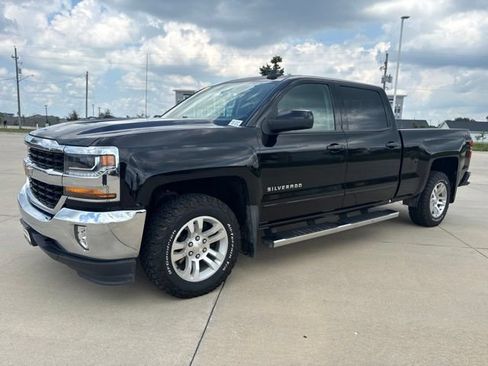 Used 2018 Chevrolet Silverado 1500 LT w/ All Star Edition AWD/4WD image 35