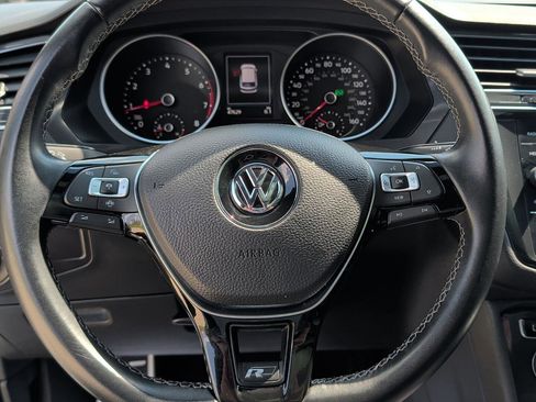 Used 2021 Volkswagen Tiguan SE R-Line image 14