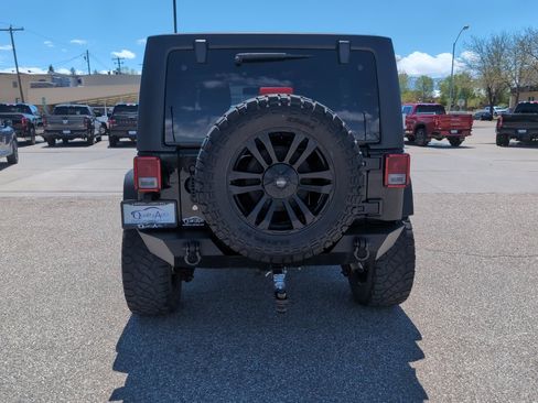 Used 2015 Jeep Wrangler Unlimited Sport w/ Quick Order Package 24S AWD/4WD image 7