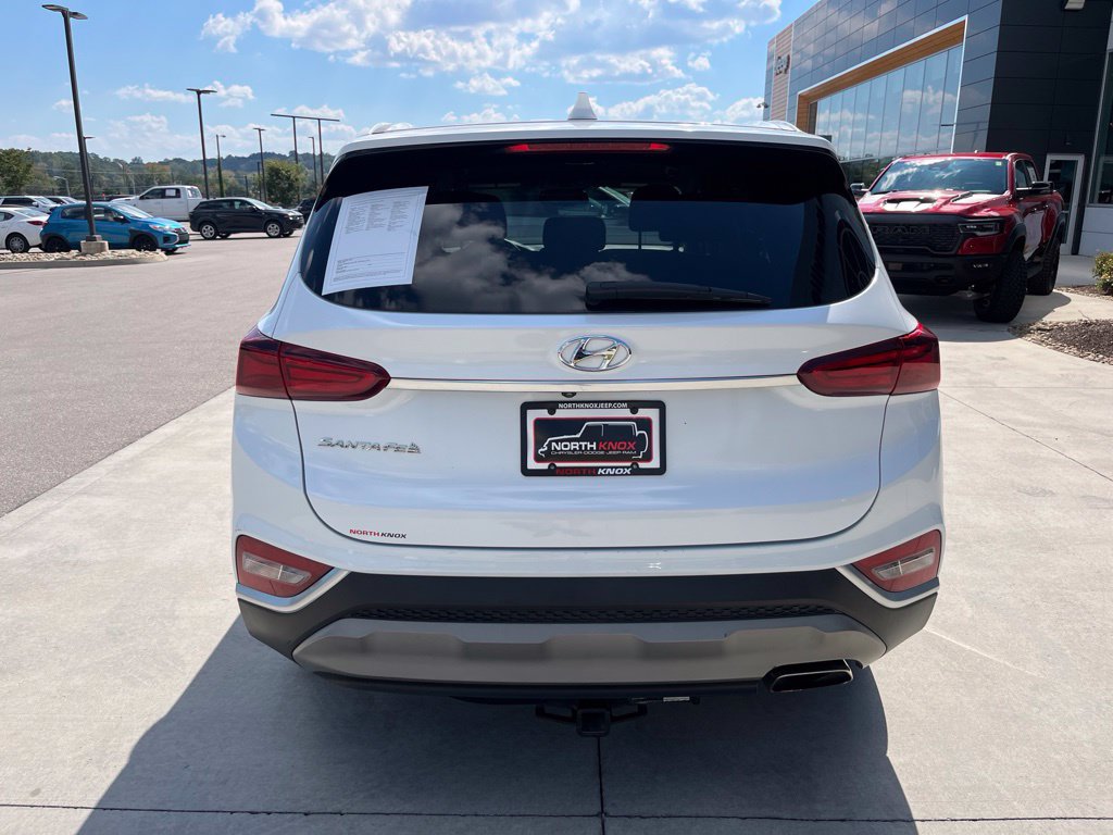 Used 2019 Hyundai Santa Fe SEL FWD image 18
