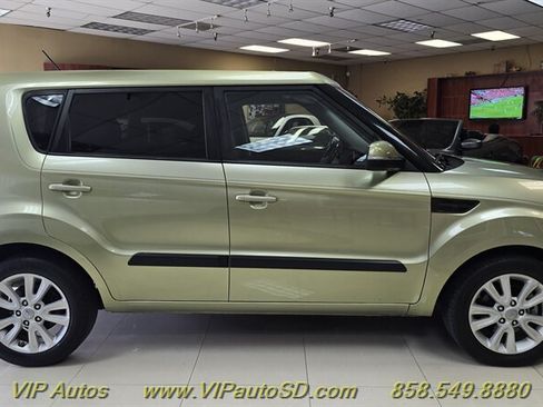 Used 2013 Kia Soul + FWD image 5