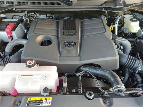 New 2026 Toyota Tundra Platinum AWD/4WD image 16