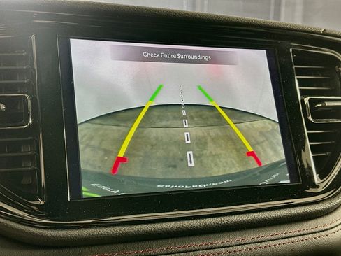 Used 2025 Dodge Durango GT RWD image 23