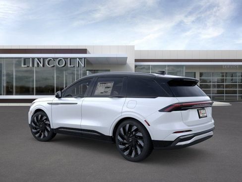 New 2026 Lincoln Nautilus Reserve w/ Jet Appearance Package AWD/4WD image 4
