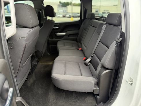 Used 2018 Chevrolet Silverado 1500 LT w/ LT Fleet Convenience Package AWD/4WD image 12