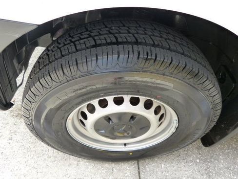 Used 2021 Mercedes-Benz Sprinter 1500 w/ Driver Convenience Package image 40