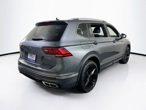 Used 2022 Volkswagen Tiguan SEL R-Line image 5