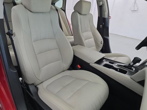 Used 2019 Honda Accord EX-L image 10