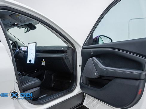 Used 2024 Ford Mustang Mach-E Premium image 37