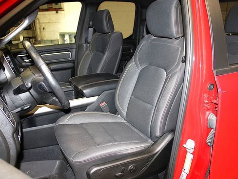 Used 2019 RAM 1500 Big Horn image 25