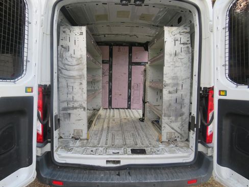 Used 2017 Ford Transit 250 130 Medium Roof RWD image 36