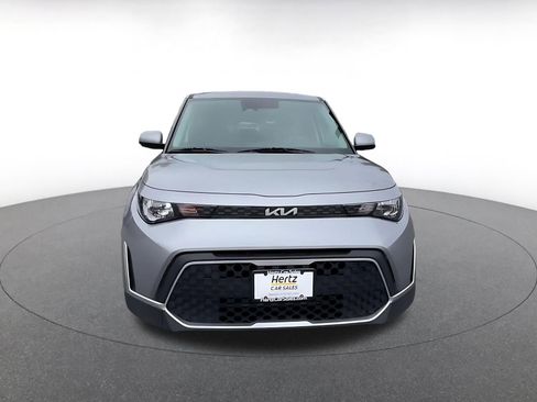 Used 2025 Kia Soul LX w/ LX Technology Package FWD image 4