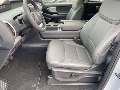 New 2026 Ford Explorer Active w/ Active Comfort Package RWD image 21