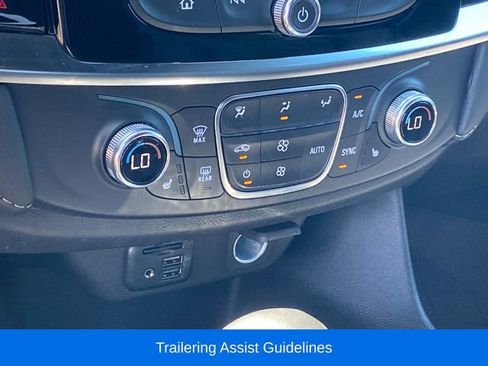 Certified 2023 Chevrolet Traverse LT w/ LT Premium Package AWD/4WD image 13