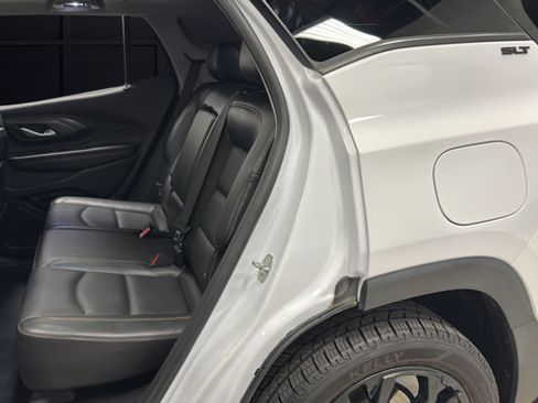 Used 2021 GMC Terrain SLT w/ Infotainment Package II FWD image 24