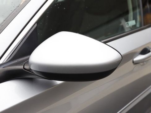 Used 2018 Honda Accord EX image 10