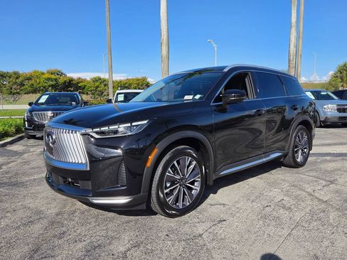 Used 2026 INFINITI QX60 Luxe w/ Cargo Package FWD image 12
