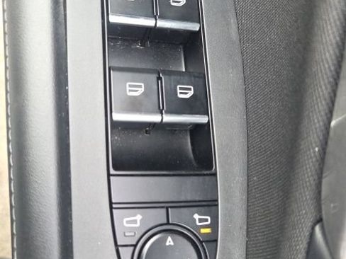 Used 2021 MAZDA CX-30 FWD 2.5 S image 19
