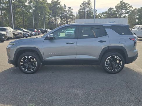New 2026 Chevrolet Equinox LT FWD image 2