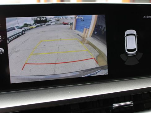 Used 2023 Kia Telluride S AWD/4WD image 32