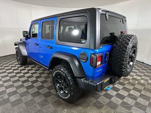 Used 2023 Jeep Wrangler Unlimited w/ Cold Weather Group AWD/4WD image 5