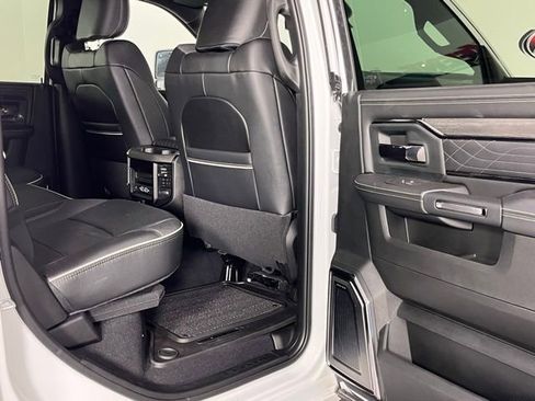 New 2025 RAM 2500 Limited image 31