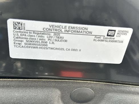 Certified 2025 Buick Encore GX Avenir w/ Avenir Technology Package FWD image 32