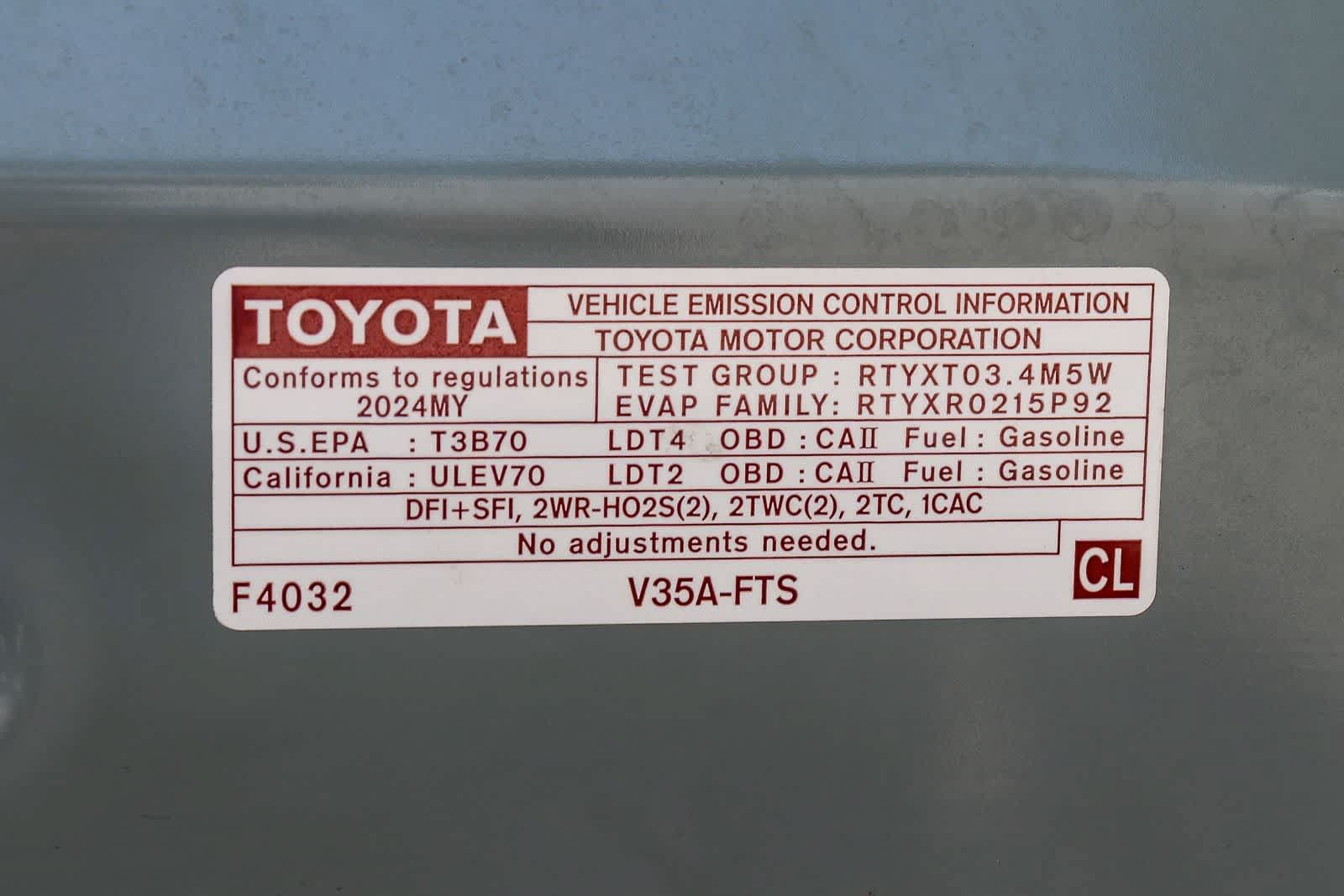 Used 2024 Toyota Tundra Limited AWD/4WD image 29