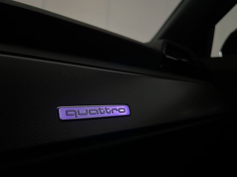 Used 2025 Audi Q3 2.0T Premium Plus w/ Premium Plus Package image 17