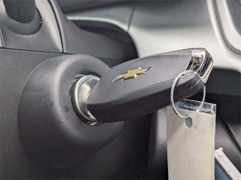 New 2026 Chevrolet Trax RS w/ Sunroof Package image 20