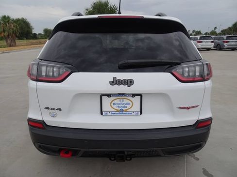Used 2021 Jeep Cherokee Trailhawk w/ Sun, Sound & Nav Group AWD/4WD image 5