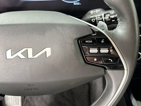 Used 2023 Kia Niro Wind w/ Wind Preserve Package FWD image 23
