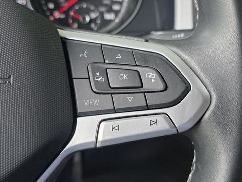 Used 2021 Volkswagen Atlas Cross Sport SE w/ Panoramic Sunroof Package FWD image 27