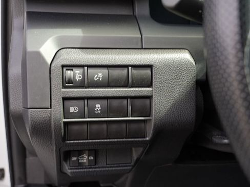 Used 2024 Toyota Tacoma SR RWD image 17