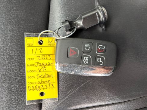 Used 2013 Jaguar XF 3.0 AWD/4WD image 34