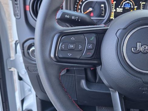 Used 2024 Jeep Wrangler Rubicon image 27