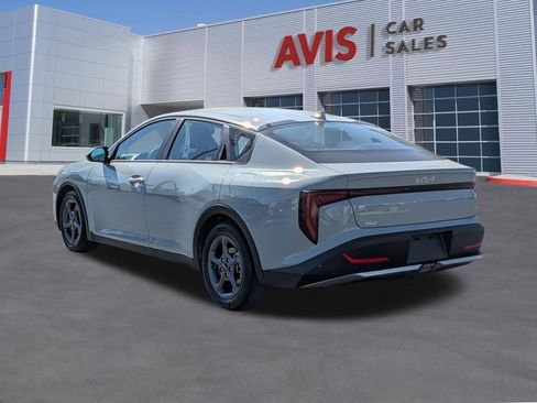 Used 2025 Kia K4 LXS image 9