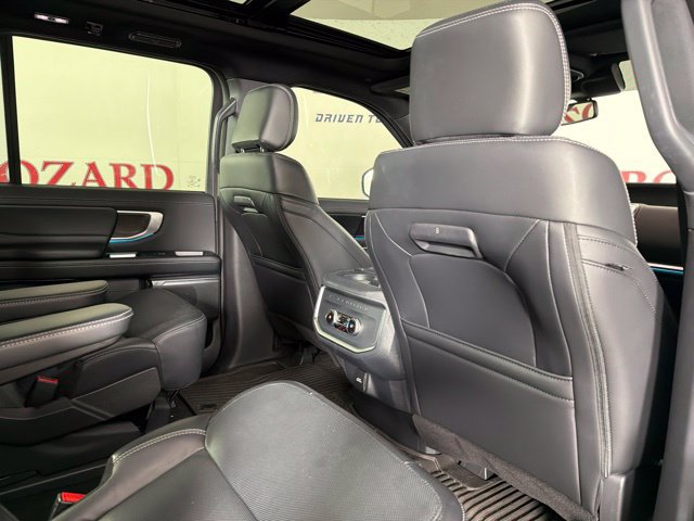 Used 2025 Ford Expedition Max Platinum w/ Stealth Appearance Package AWD/4WD image 37