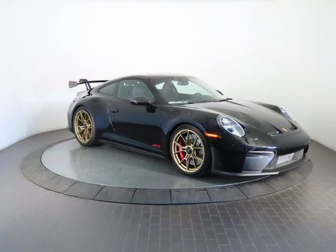 Certified 2026 Porsche 911 GT3 RWD image 9