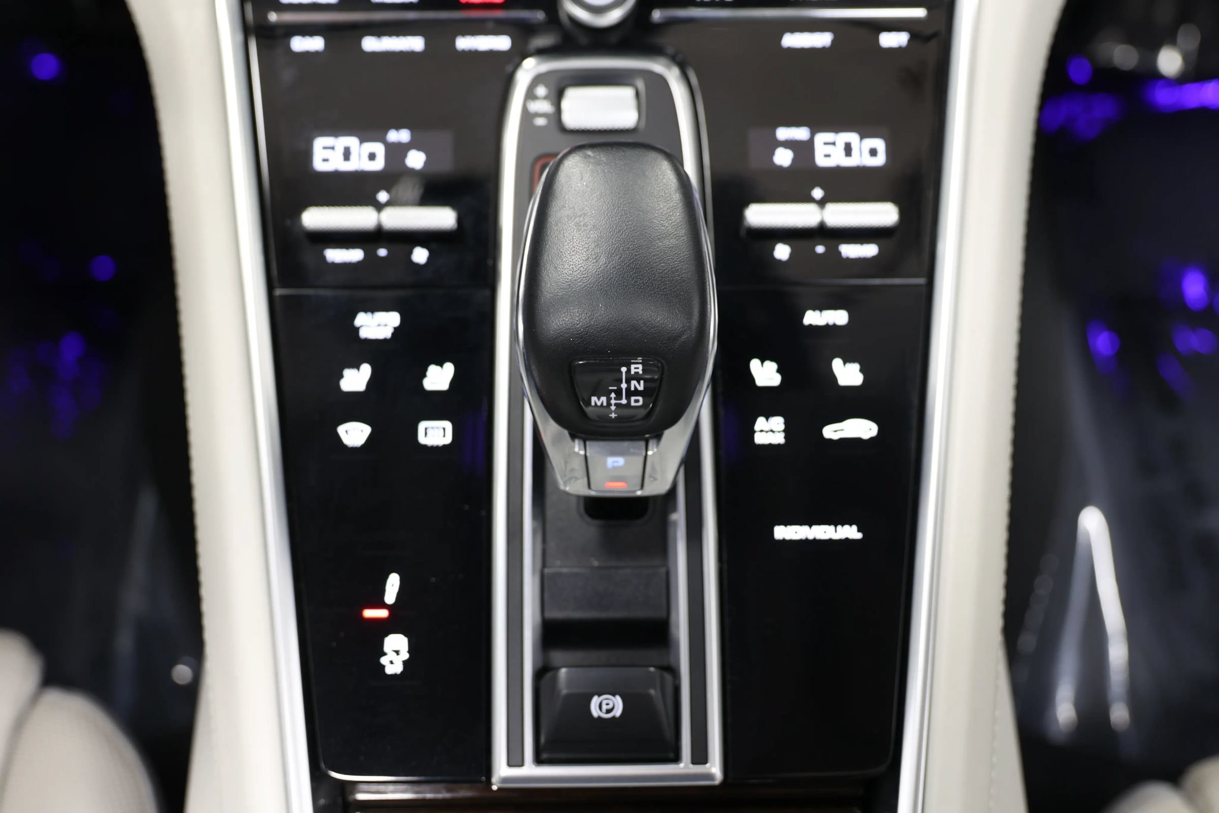 Used 2018 Porsche Panamera Turbo S Executive w/ Assistance Package AWD/4WD image 44
