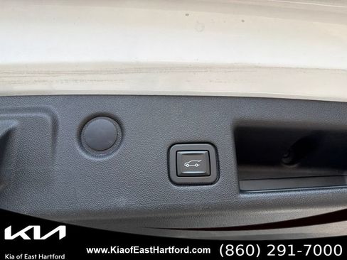 Used 2019 Chevrolet Equinox Premier AWD/4WD image 17