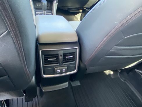 Certified 2022 Subaru Forester Premium AWD/4WD image 33