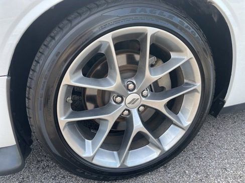 Used 2022 Dodge Challenger GT image 9