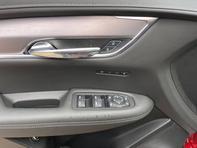 New 2025 Cadillac XT6 Luxury FWD image 15